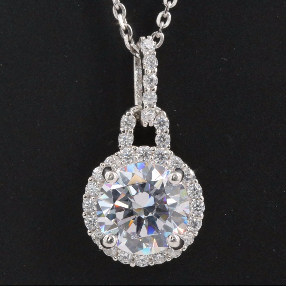 Sterling Silver 925 Diamond Halo pendant necklace New